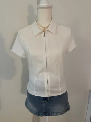 White Zip-Up Urban Outfitters thumbnail 1