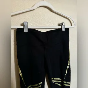 ALO Yoga Airbrush‎ Chakra Leggings Size Small in Black & Gold thumbnail 5