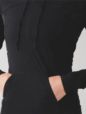 Lululemon Runbeam Hoodie in Black Athletic Long Sleeve Shirt Size 12 thumbnail 5