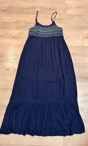 Romeo & Juliet Couture Navy Embroidered‎ Maxi Dress Spaghetti Straps Boho Medium thumbnail 1