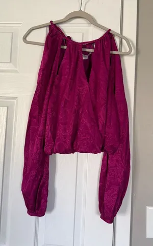 Veronica Beard Silk Blend Fuscia Berry Shoulder Cut Out Long Sleeve Blouse Top thumbnail 1
