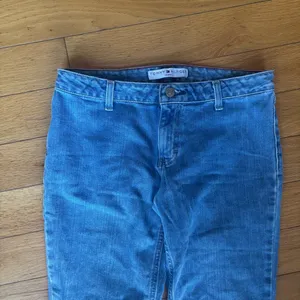 Vintage Y2K Super Low Rise Flare Tommy Hilfiger Jeans with slit thumbnail 4