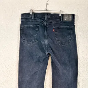 Levi's 505 Men's Jeans Size 40/32 Dark Blue Wash Straight Leg Cotton Classic thumbnail 11