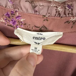 Entro Mauve Floral Smocked Mini Dress Tiered Cottage Boho Romantic Feminine thumbnail 7
