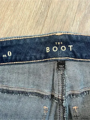 White House Black Market The Boot Jeans Size 0 Dark Wash Stretch Bootcut thumbnail 3