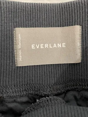 Everlane The Organic Cotton Quilted Shorts Womens Size Small Gray Pull-on thumbnail 2