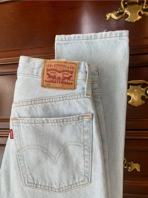 Levi’s light wash jeans size W 25 L30 thumbnail 3