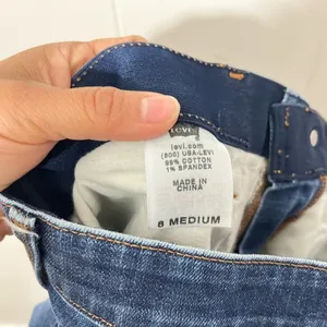 Levi’s 525 Perfect Waist Bootcut Jeans Women’s 8 Medium Wash Stretch Denim thumbnail 8