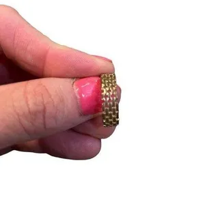 Shashi Linked Band Ring Gold Womens Size 6 thumbnail 4