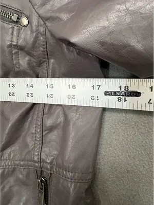 J2 Women’s M Gray Hooded Full Zip Jacket Pockets Long Sleeve Short Faux Leather thumbnail 5