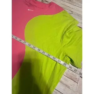 Nike Uphoria Cut and Sew Center Swoosh Short-Sleeved T-Shirt Size XL Pink Green thumbnail 6