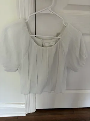 ASTR The Label Top Puff Sleeve thumbnail 2