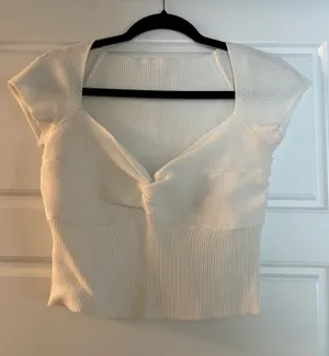 Amazon Twist Front Top thumbnail 1