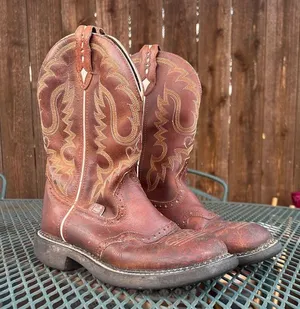 Justin Boots Gypsy Womens Brown Leather Cowgirl Western Boot Round Toe 7B Country thumbnail 1
