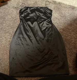 Black Dress Size M thumbnail 1