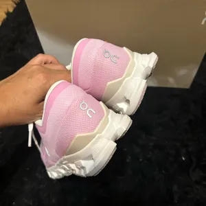 ON CLOUD x 4 petal pink athletic training running lace up shoes sneakers new thumbnail 5
