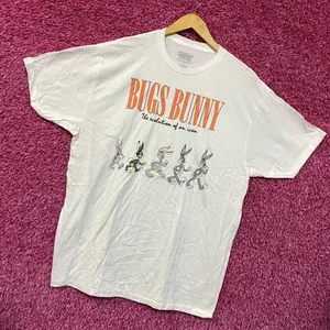 Looney Tunes Bugs Bunny Evolution of an Icon Tshirt size Extra Large thumbnail 3