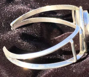 Vintage Southwest Navajo Sterling Silver Turquoise Cuff Bracelet thumbnail 4