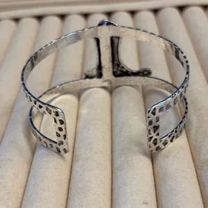 Brand new silver-tone cuff bracelet featuring a Western cowboy boot design thumbnail 3