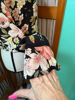 Billabong Black Floral Tie-Front Button-Down Shirt thumbnail 7