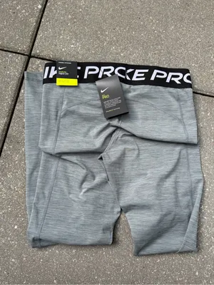 NWT Nike Pro 365 Women’s M Gray Dri-FIT Mid Rise Mesh Leggings thumbnail 3