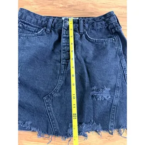 Free People We The Free Black Distressed Denim Mini Skirt Size 26 thumbnail 6