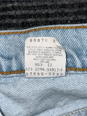 Vintage 90s Levis 550 Relaxed Fit Light Denim Shorts Women 9 / 27 USA Made Jorts thumbnail 7