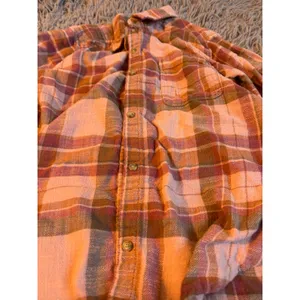 American Eagle Pink Plaid Flannel Shirt‎ Womens Medium Distressed Ripped Elbows thumbnail 2