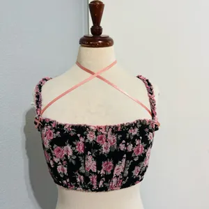 Cider Women‎ Floral Black and Pink Spaguetti straps Cropped Tank Top Size S thumbnail 4