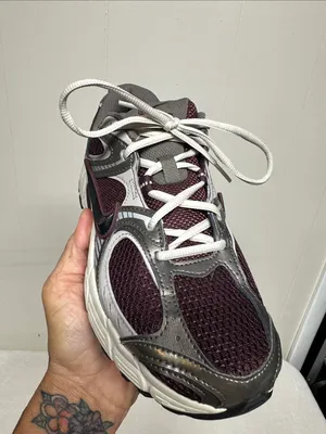 Nike V5 RNR Athletic - Burgundy and Gray Mens Shoe’s thumbnail 3