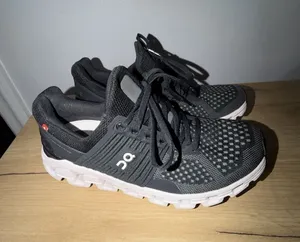 ON Cloudswift 3 Women Size 6.5 US‎ Black White Athletic Running Shoes S thumbnail 1