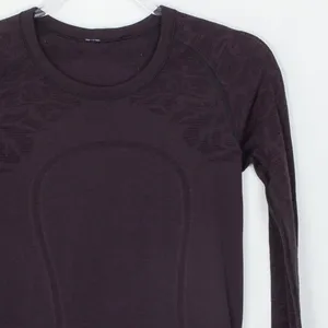 Lululemon Swiftly Tech‎ Long Sleeve Floral Shirt Purple Size 6 Thumbhole Running thumbnail 3