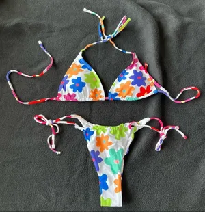 Boutique floral cheeky bikini set thumbnail 2