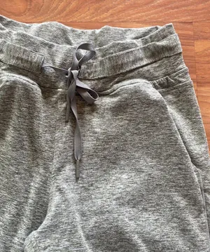 Select Jogger thumbnail 4