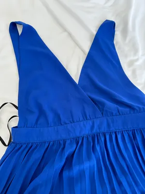 Dress thumbnail 3