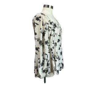 Torrid Peasant‎ Blouse Size 2 Smocked Waist Long Sleeve Floral Black White thumbnail 3