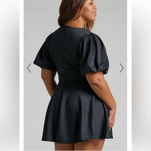 NWT Showpo. Margerie Plunge Puff Sleeve Fit & Flare Black Mini Dress Size 16 thumbnail 2