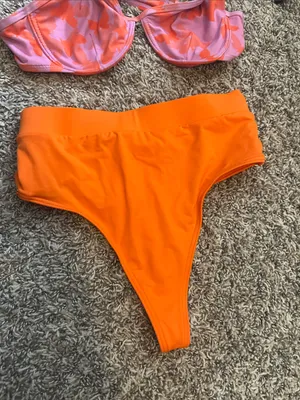 Urban Outfitters Pink and Orange Two-Piece Bikini Set‎ - Tropical Print Top thumbnail 3
