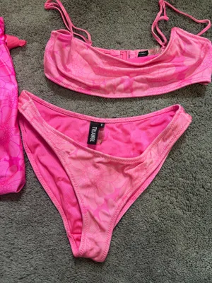 Triangl Bikini Set thumbnail 1