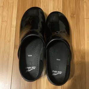 Dansko NWOT Nursing Shining Black Slip On Clogs Women’s Size EU 42 thumbnail 2