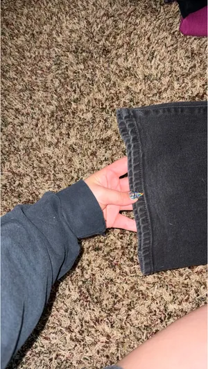 Hollister Low-Rise Bootcut Jeans thumbnail 5