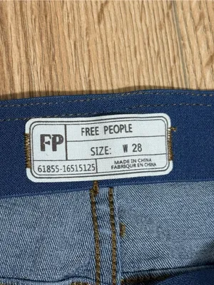 Free People Penny Pull On Flare Jeans Medium Wash Stretch Womens 28 thumbnail 4