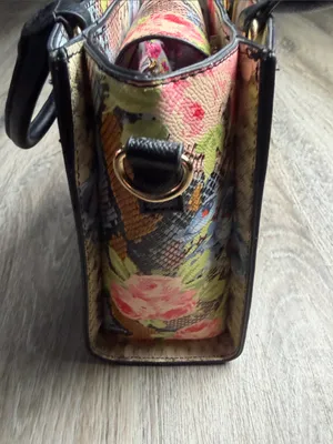 Betsey Johnson XO Chloe Floral Faux Snake Satchel Bag thumbnail 15
