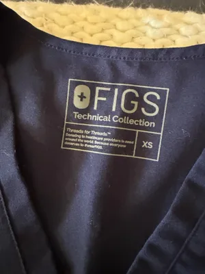 FIGS Top thumbnail 3