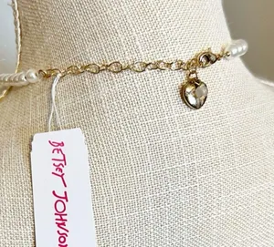 👄Betsey Johnson Faux Pearl Charm Necklace - Ladybug, Lips, Flower & Cowboy Boot thumbnail 9