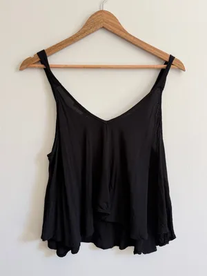 Lovers + Friends Black Flowy Tank Top Size Medium Blouse thumbnail 5