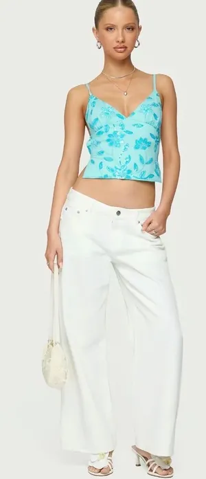 Edikted Petite Low-Rise Jeans thumbnail 1