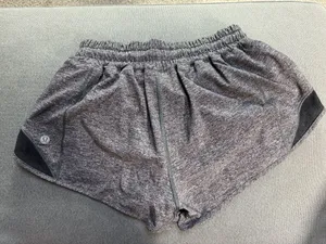 Lululemon Shorts Hotty Hot thumbnail 2