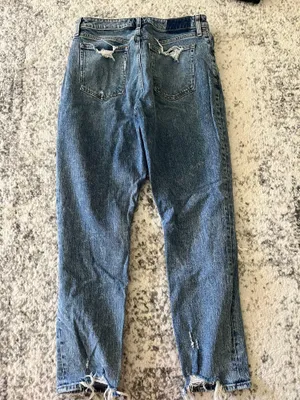Abercrombie Curve Love High Rise Mom Jean thumbnail 4