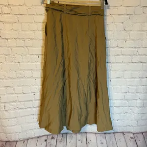 Banana Republic NWT Tan Twill Wrap Skirt, 0 thumbnail 2